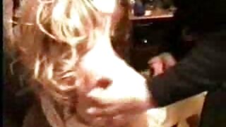 Кремезна світловолоса дівчина безкоштовне порно відео отримує жорсткий удар по своїй кицьку ззаду