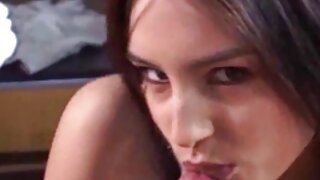 Емоційна порно відео дивитися безплатно Японська милашка Косака Анна жорстко трахкає раком