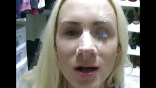 Блондинка з маленькими цицьками Джессіка Джаммер відсмоктує два жорстких члена класне порно відео